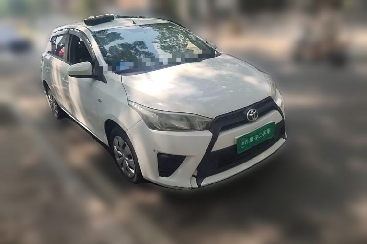 Used Toyota YARiS L Zhi Xuan 2014 1.3E Automatic Charm Edition Front Right 45 Deg