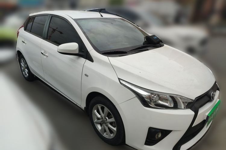 Used Toyota YARiS L Zhi Xuan 2014 1.3E Automatic Charm Edition Front Right 45 Deg