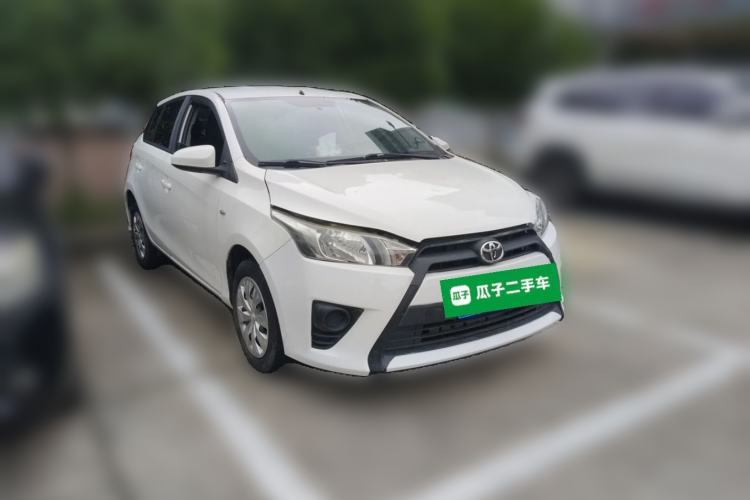 Used Toyota YARiS L Zhi Xuan 2014 1.3E Automatic Charm Edition Front Right 45 Deg