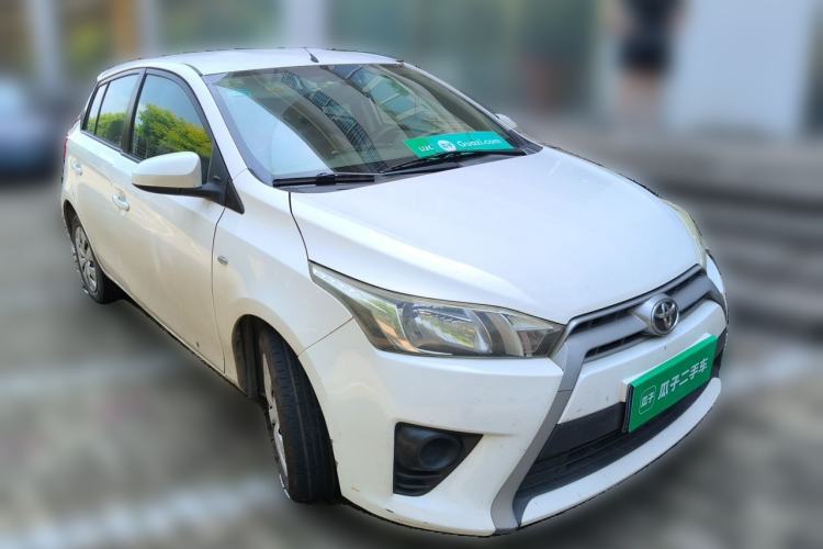 Used Toyota YARiS L Zhi Xuan 2014 1.3E Automatic Charm Edition Front Right 45 Deg