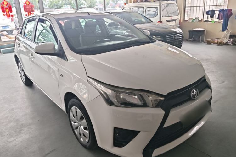 Used Toyota YARiS L Zhi Xuan 2014 1.3E Automatic Charm Edition Front Right 45 Deg