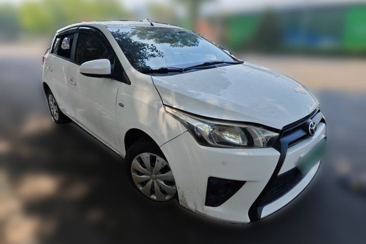 Used Toyota YARiS L Zhi Xuan 2014 1.3E Automatic Charm Edition Front Right 45 Deg