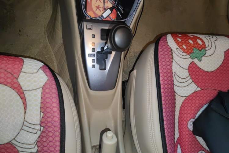 Used Toyota YARiS L Zhi Xuan 2014 1.5G Automatic Xuan Dong Edition Gear Lever