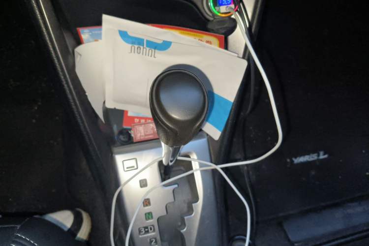 Used Toyota YARiS L Zhi Xuan 2014 1.5G Automatic Xuan Dong Edition Gear Lever