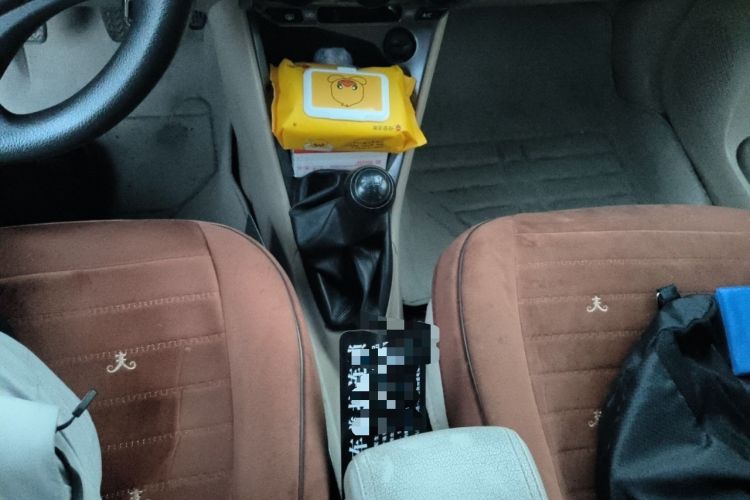 Used Toyota YARiS L Zhi Xuan 2014 1.3E Manual Charm Edition Gear Lever