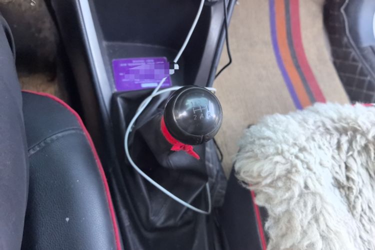 Used Toyota YARiS L Zhi Xuan 2014 1.3E Manual Charm Edition Gear Lever