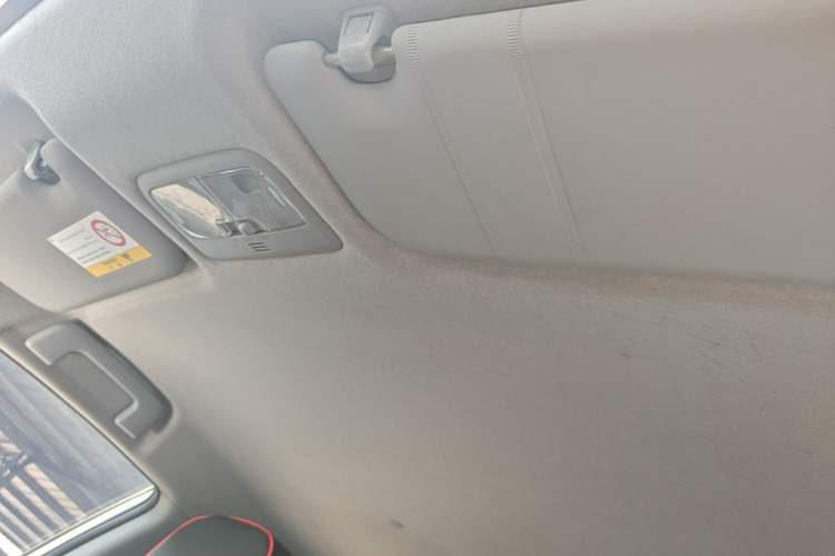 Used Toyota YARiS L Zhi Xuan 2014 1.3E Manual Charm Edition Headliner
