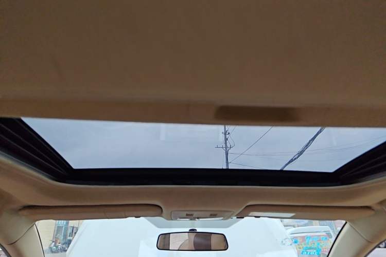 Used Toyota YARiS L Zhi Xuan 2014 1.5 GS Automatic Sharp Edition Headliner