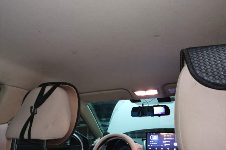 Used Toyota YARiS L Zhi Xuan 2014 1.5G Automatic Xuan Dong Edition Headliner