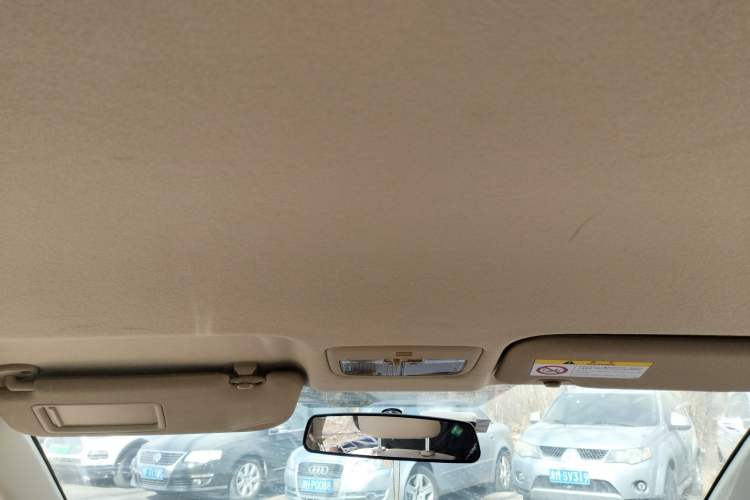 Used Toyota YARiS L Zhi Xuan 2014 1.5G Manual Xuan Dong Edition Headliner