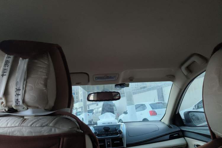 Used Toyota YARiS L Zhi Xuan 2014 1.3E Manual Charm Edition Headliner