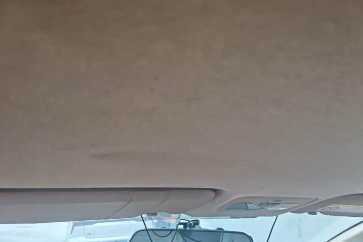 Used Toyota YARiS L Zhi Xuan 2014 1.3E Manual Charm Edition Headliner