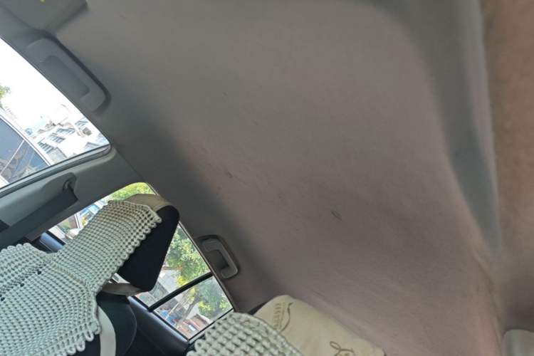 Used Toyota YARiS L Zhi Xuan 2014 1.3E Manual Charm Edition Headliner