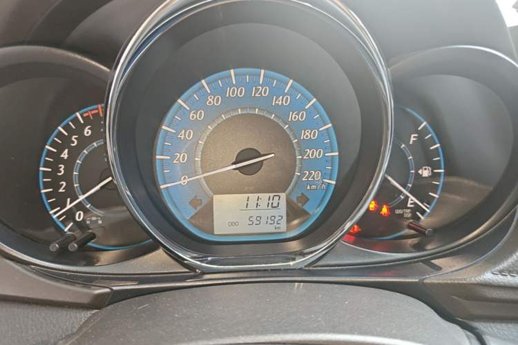 Used Toyota YARiS L Zhi Xuan 2014 1.3E Manual Charm Edition Instrument Cluster