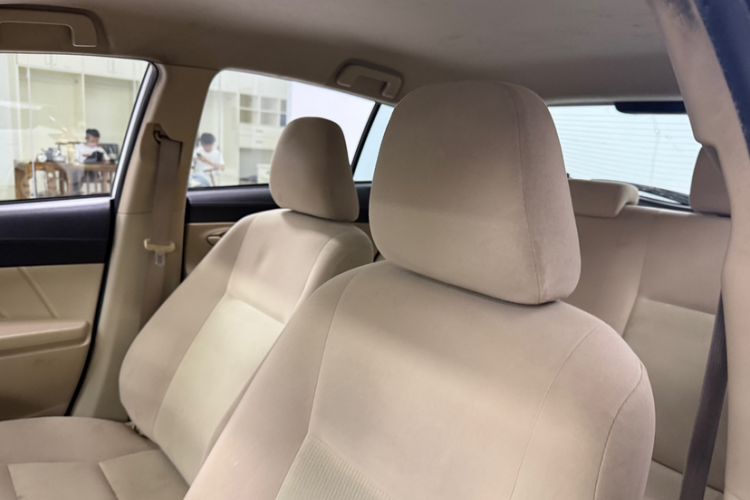 Used Toyota YARiS L Zhi Xuan 2014 1.3E Automatic Charm Edition Interior 2