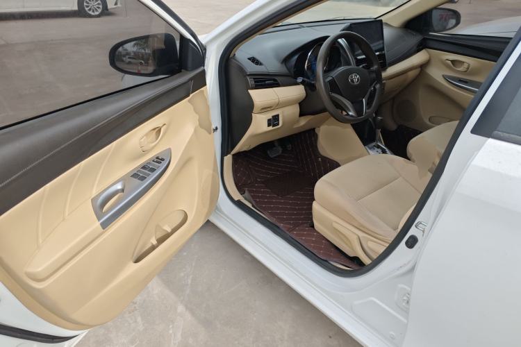 Used Toyota YARiS L Zhi Xuan 2014 1.5G Automatic Xuan Dong Edition Interior 3