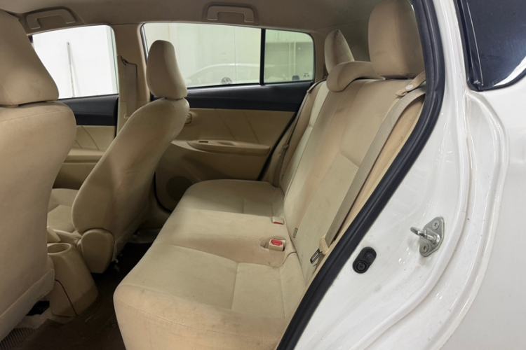Used Toyota YARiS L Zhi Xuan 2014 1.3E Automatic Charm Edition Interior 8