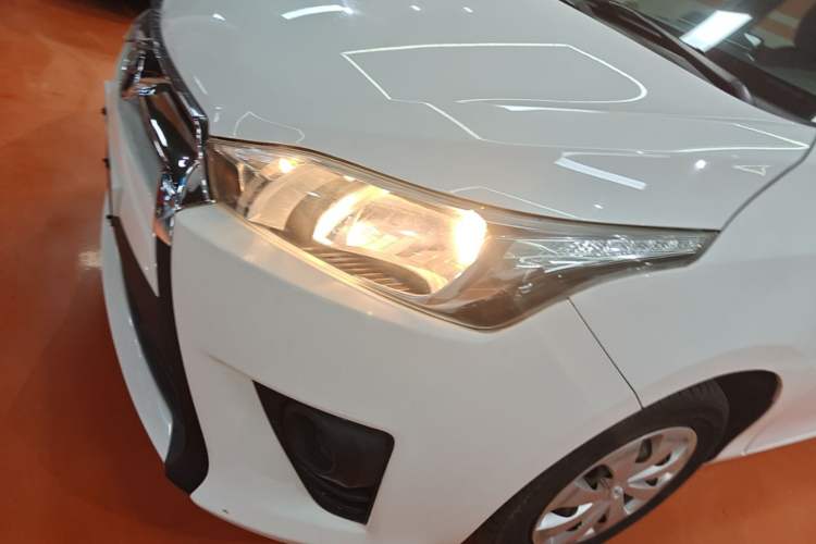 Used Toyota YARiS L Zhi Xuan 2014 1.3E Manual Charm Edition Left Front Headlight