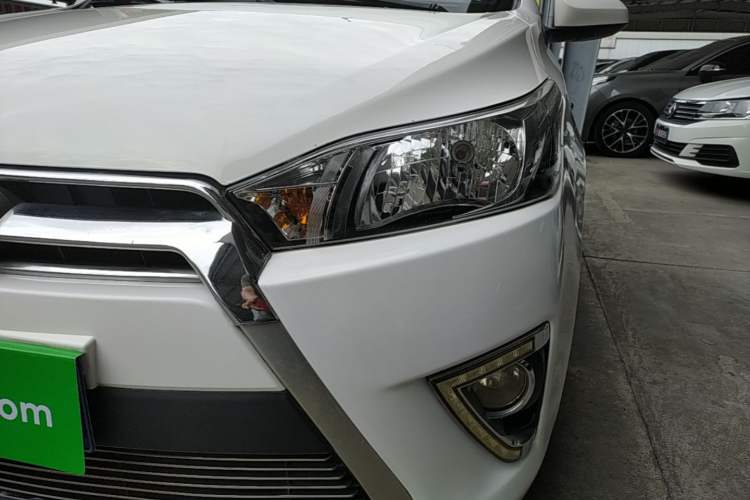 Used Toyota YARiS L Zhi Xuan 2014 1.3E Manual Charm Edition Left Front Headlight