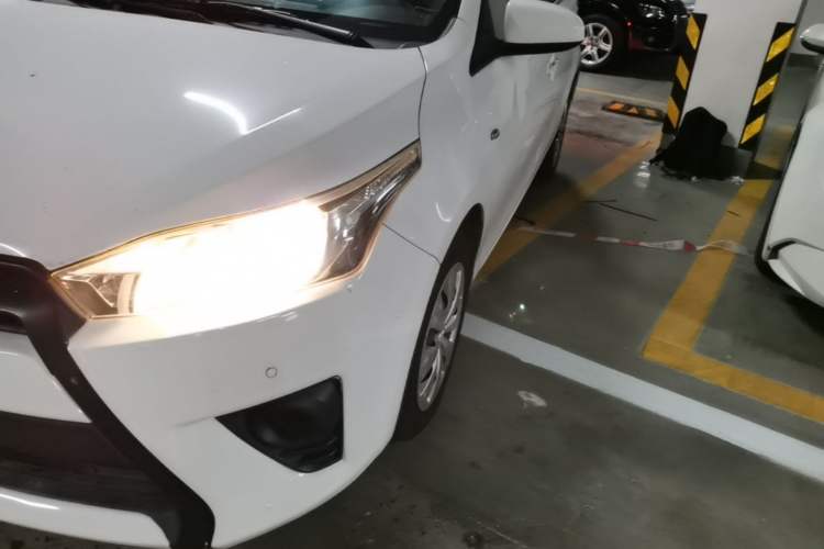 Used Toyota YARiS L Zhi Xuan 2014 1.3E Automatic Charm Edition Left Front Headlight