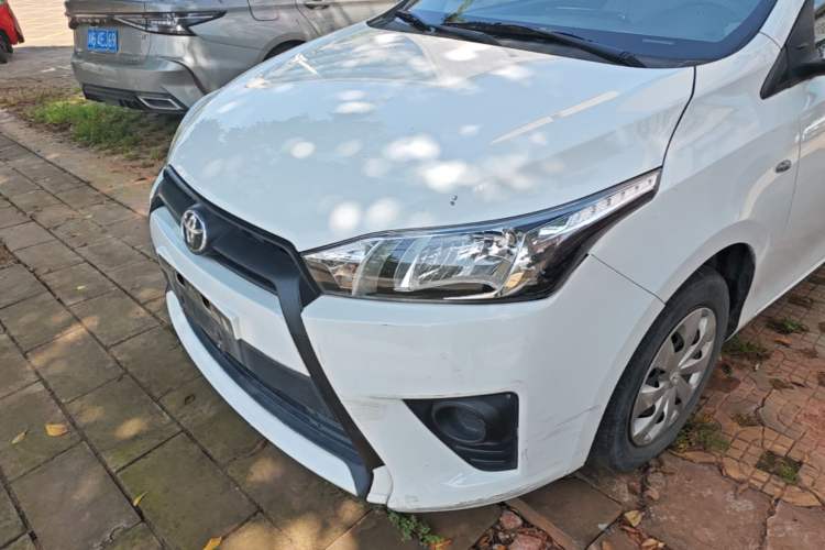 Used Toyota YARiS L Zhi Xuan 2014 1.3E Manual Charm Edition Left Front Headlight