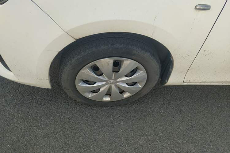Used Toyota YARiS L Zhi Xuan 2014 1.3E Automatic Charm Edition Left Front Wheel Hub