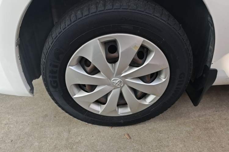 Used Toyota YARiS L Zhi Xuan 2014 1.3E Manual Charm Edition Left Front Wheel Hub