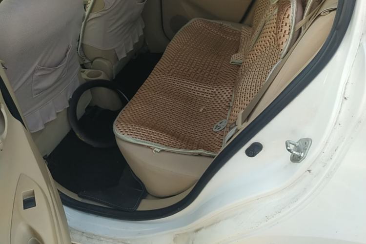 Used Toyota YARiS L Zhi Xuan 2014 1.3E Automatic Charm Edition Left Rear Seat