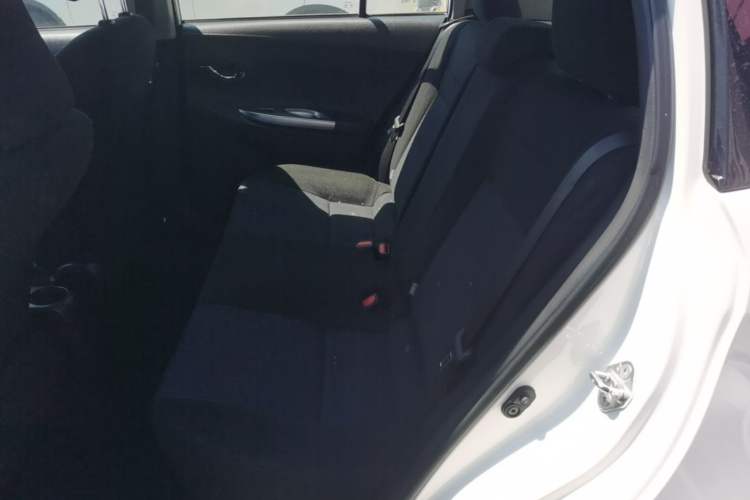 Used Toyota YARiS L Zhi Xuan 2014 1.3E Manual Charm Edition Left Rear Seat