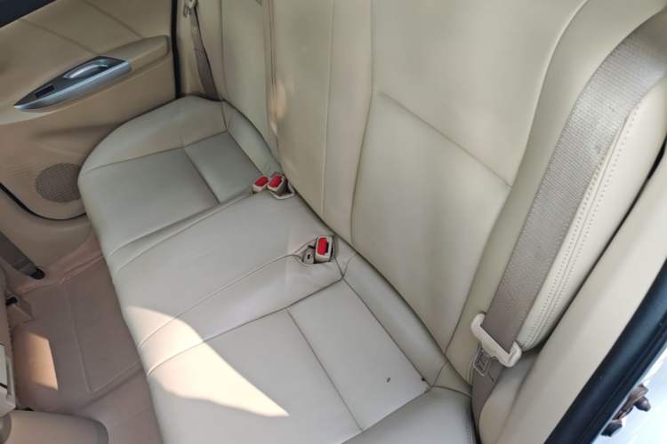 Used Toyota YARiS L Zhi Xuan 2014 1.3E Manual Charm Edition Left Rear Seat