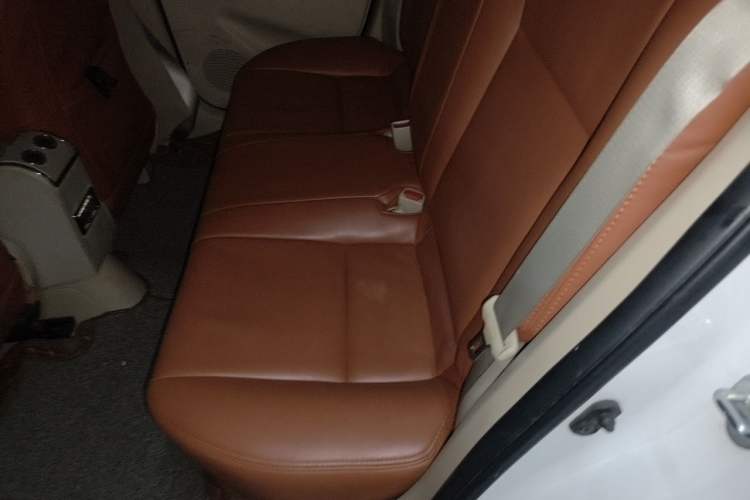 Used Toyota YARiS L Zhi Xuan 2014 1.5G Automatic Xuan Dong Edition Left Rear Seat