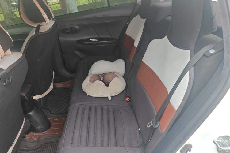 Used Toyota YARiS L Zhi Xuan 2014 1.3E Manual Charm Edition Left Rear Seat