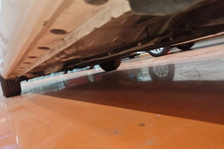 Used Toyota YARiS L Zhi Xuan 2014 1.3E Manual Charm Edition Left Side Sill