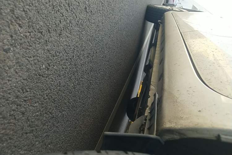 Used Toyota YARiS L Zhi Xuan 2014 1.3E Automatic Charm Edition Left Side Sill