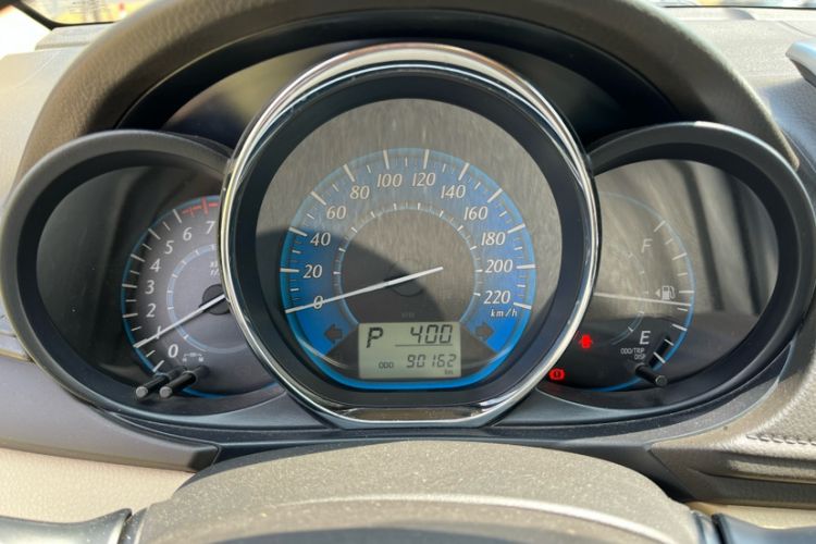 Used Toyota YARiS L Zhi Xuan 2014 1.5G Automatic Xuan Dong Edition Odometer Close Up