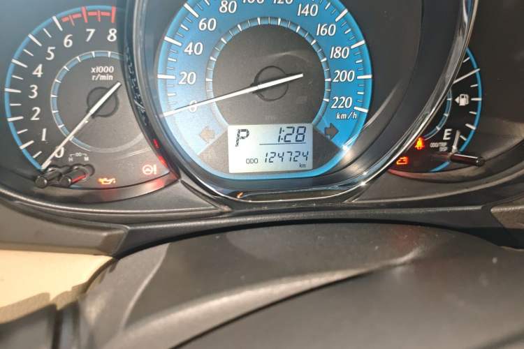 Used Toyota YARiS L Zhi Xuan 2014 1.5G Automatic Xuan Dong Edition Odometer Close Up