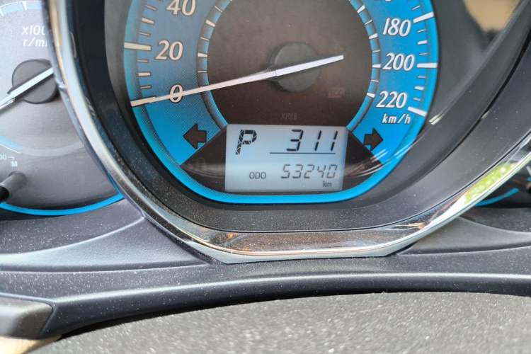 Used Toyota YARiS L Zhi Xuan 2014 1.5G Automatic Xuan Dong Edition Odometer Close Up