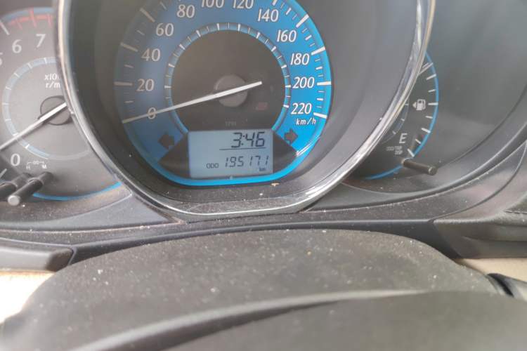 Used Toyota YARiS L Zhi Xuan 2014 1.5G Manual Xuan Dong Edition Odometer Close Up