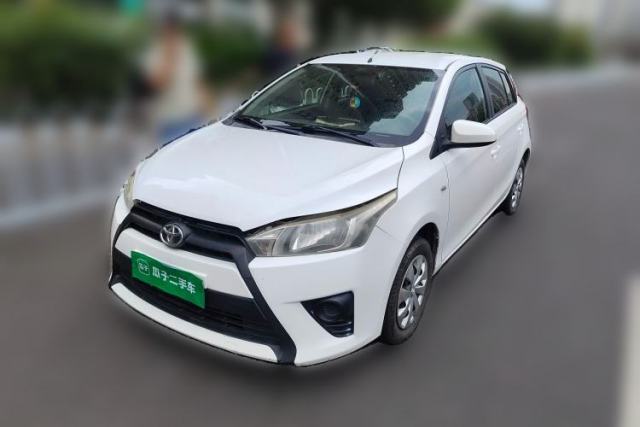 Toyota YARiS L Zhi Xuan 2014 1.3L Manual Dynamic Edition usado
