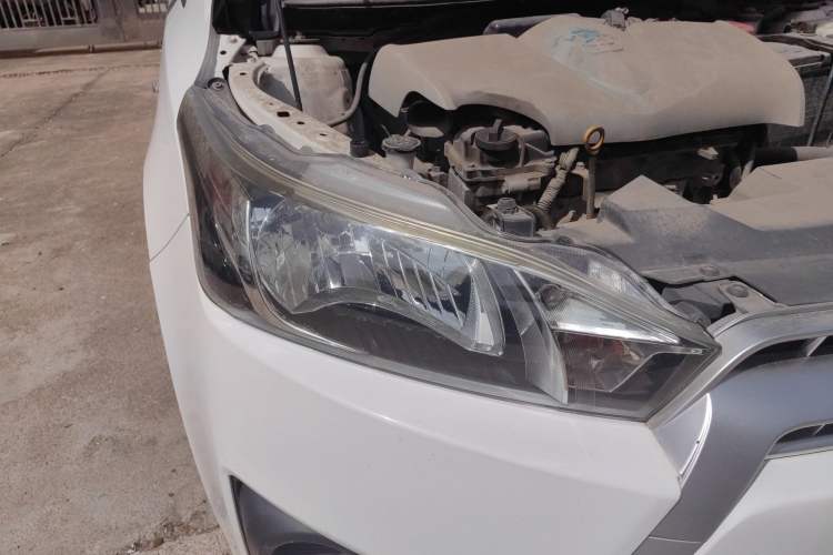Used Toyota YARiS L Zhi Xuan 2014 1.3E Manual Charm Edition Right Front Headlight