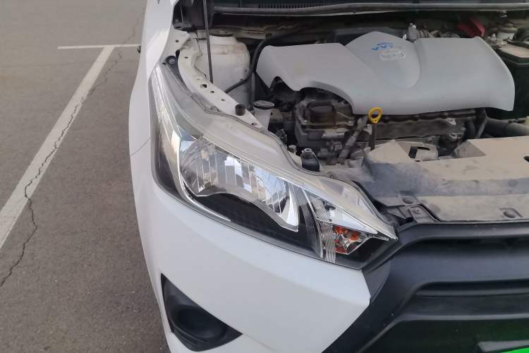 Used Toyota YARiS L Zhi Xuan 2014 1.3E Automatic Charm Edition Right Front Headlight
