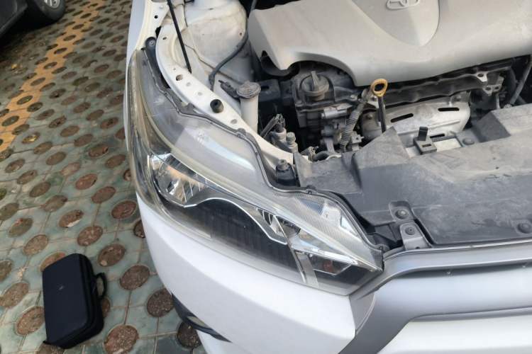 Used Toyota YARiS L Zhi Xuan 2014 1.5G Automatic Xuan Dong Edition Right Front Headlight