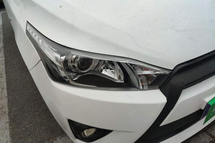 Used Toyota YARiS L Zhi Xuan 2014 1.3E Automatic Charm Edition Right Front Headlight