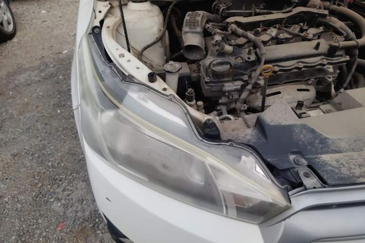 Used Toyota YARiS L Zhi Xuan 2014 1.5G Automatic Xuan Dong Edition Right Front Headlight