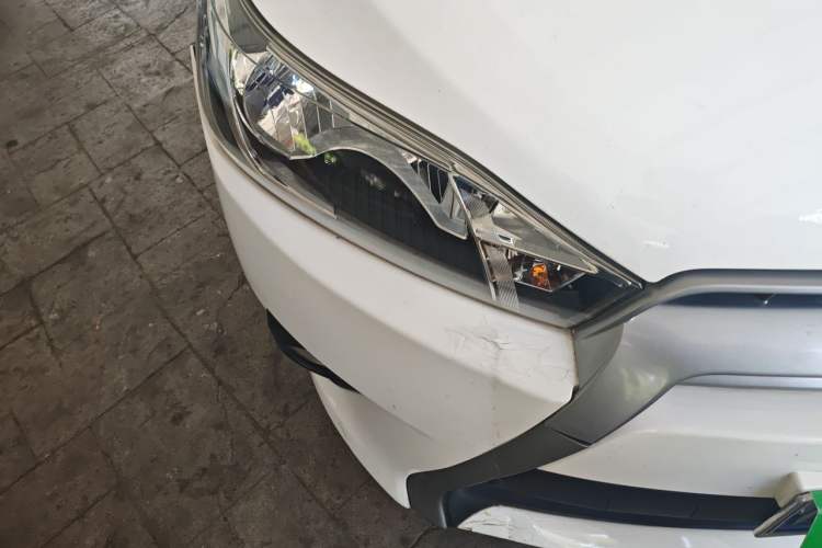 Used Toyota YARiS L Zhi Xuan 2014 1.5G Automatic Xuan Dong Edition Right Front Headlight
