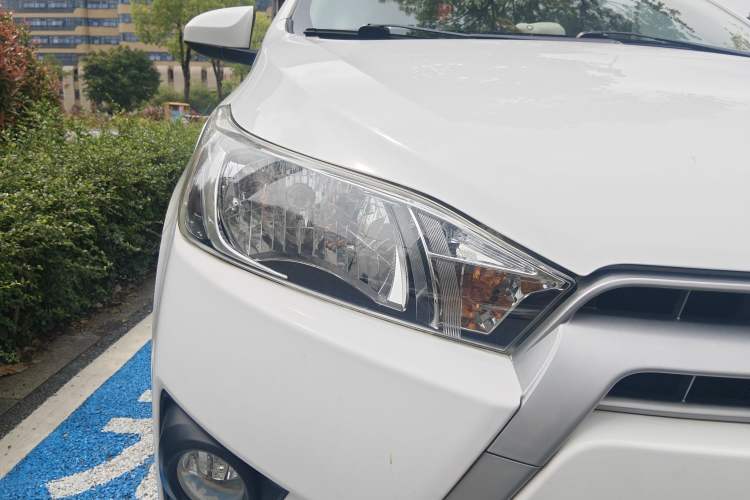 Used Toyota YARiS L Zhi Xuan 2014 1.5G Automatic Xuan Dong Edition Right Front Headlight