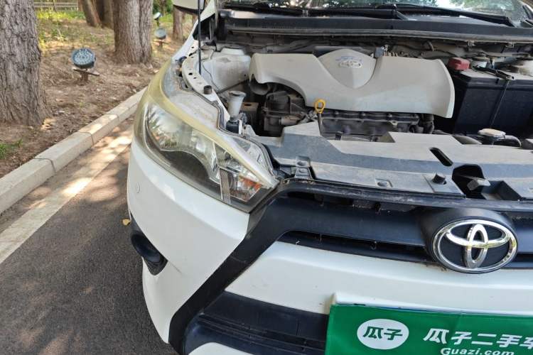 Used Toyota YARiS L Zhi Xuan 2014 1.3E Automatic Charm Edition Right Front Headlight