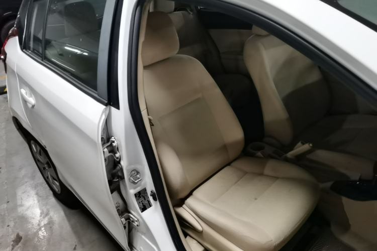 Used Toyota YARiS L Zhi Xuan 2014 1.3E Automatic Charm Edition Right Front Seat