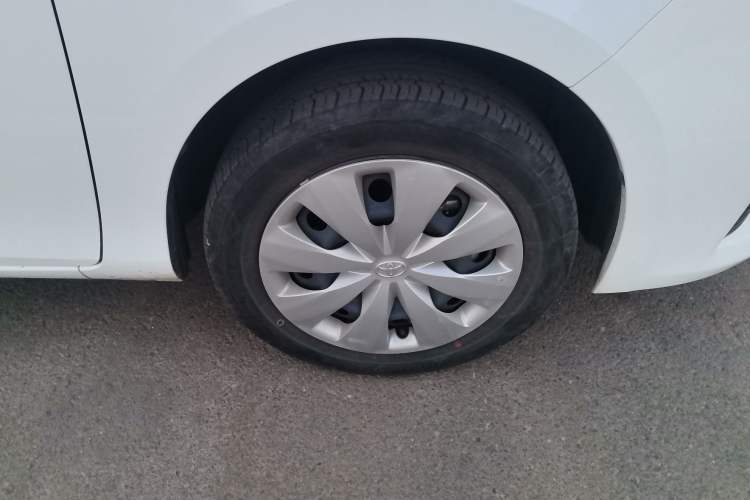 Used Toyota YARiS L Zhi Xuan 2014 1.3E Automatic Charm Edition Right Front Wheel Hub
