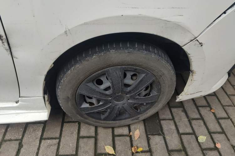 Used Toyota YARiS L Zhi Xuan 2014 1.3E Automatic Charm Edition Right Front Wheel Hub